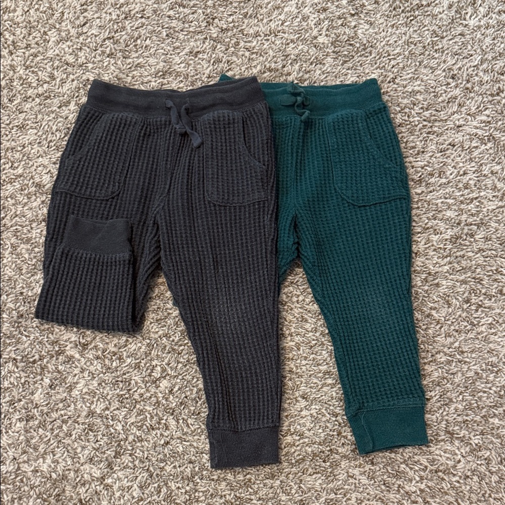 Cozy Kids' Waffle Knit Joggers - Black and Green
